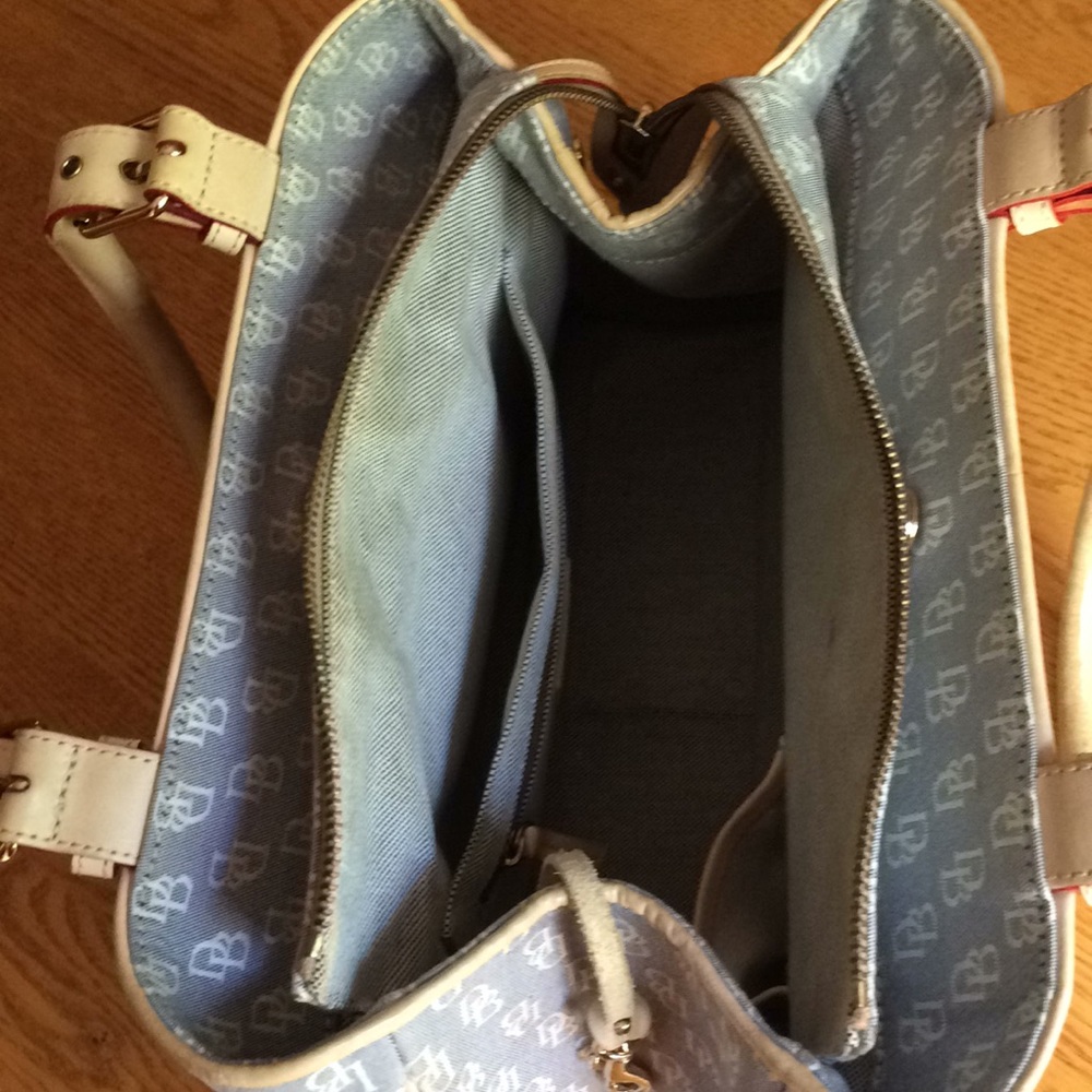 Dooney & Bourke Blue Signature Purse - Picture 5 of 8